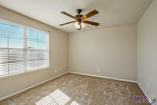 $309,999 | 10661 Braves Avenue, Denham Springs, LA 70726