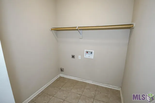 $309,999 | 10661 Braves Avenue, Denham Springs, LA 70726