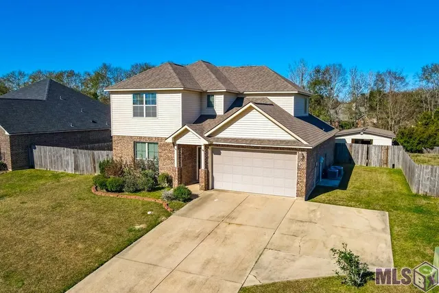 $309,999 | 10661 Braves Avenue, Denham Springs, LA 70726