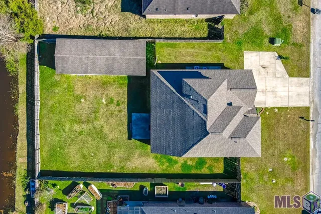 $309,999 | 10661 Braves Avenue, Denham Springs, LA 70726