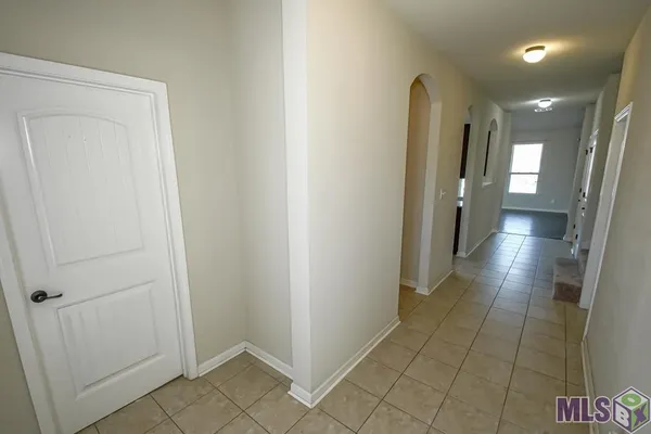 $309,999 | 10661 Braves Avenue, Denham Springs, LA 70726