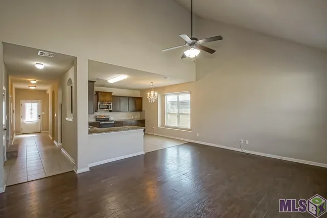 $309,999 | 10661 Braves Avenue, Denham Springs, LA 70726