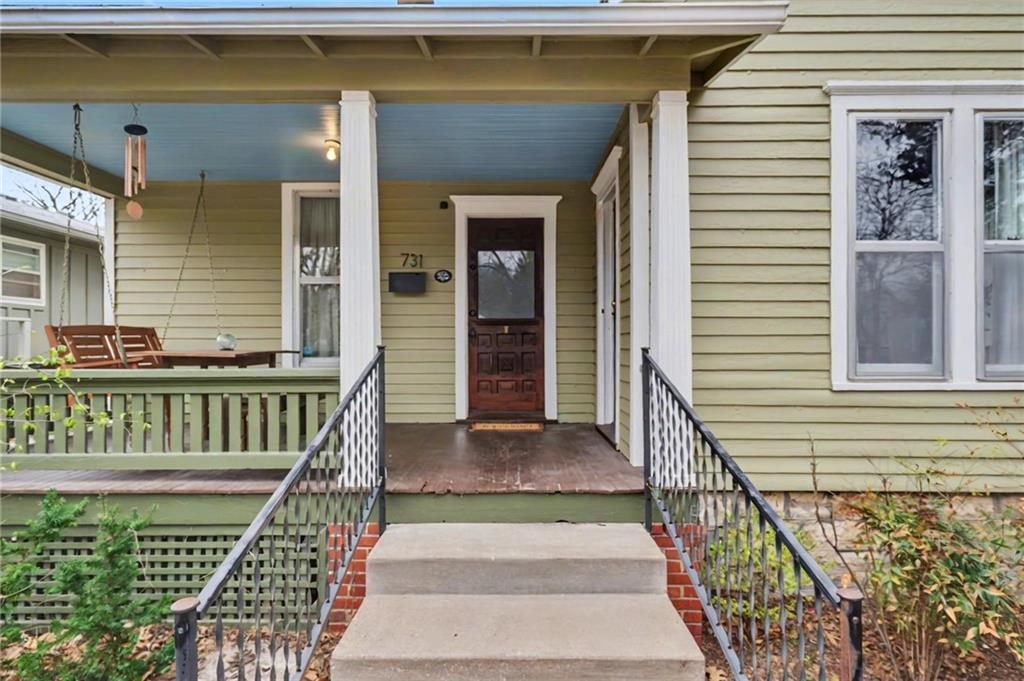 731 Alabama Street Lawrence, KS 66044 - Photo 2 of 35