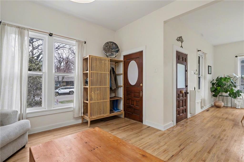 731 Alabama Street Lawrence, KS 66044 - Photo 8 of 35