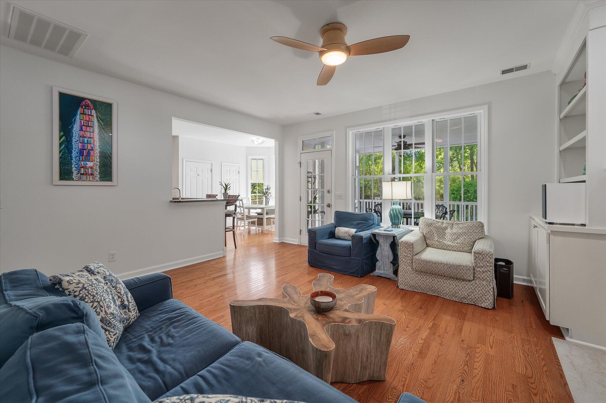1516 Devol Street Mount Pleasant, SC 29466 - Photo 13 of 65 Living Room