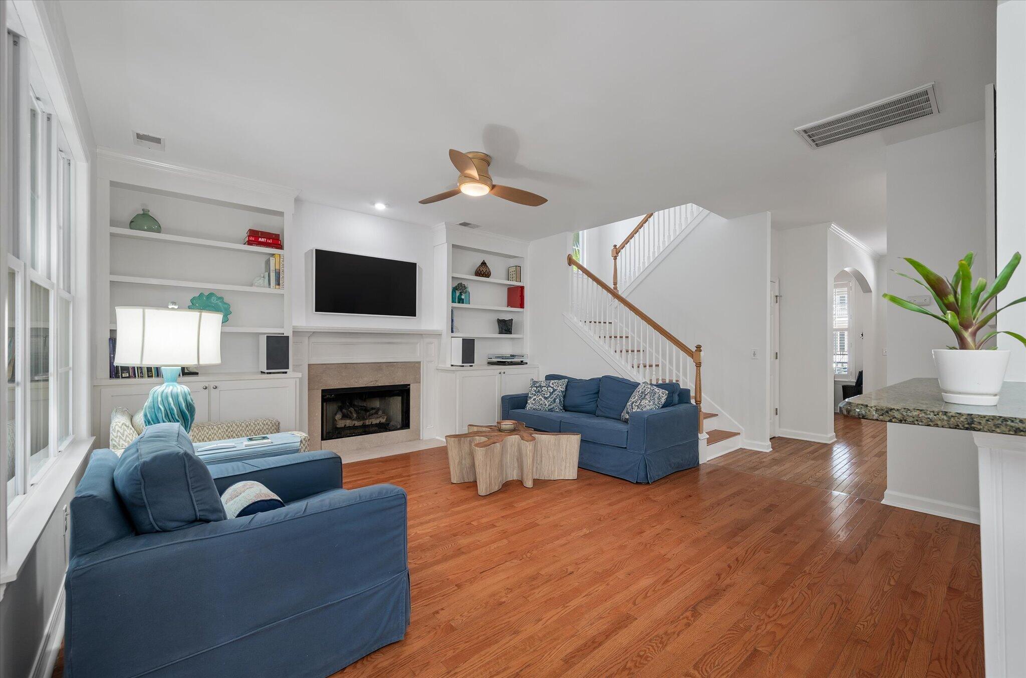 1516 Devol Street Mount Pleasant, SC 29466 - Photo 14 of 65 Living Room