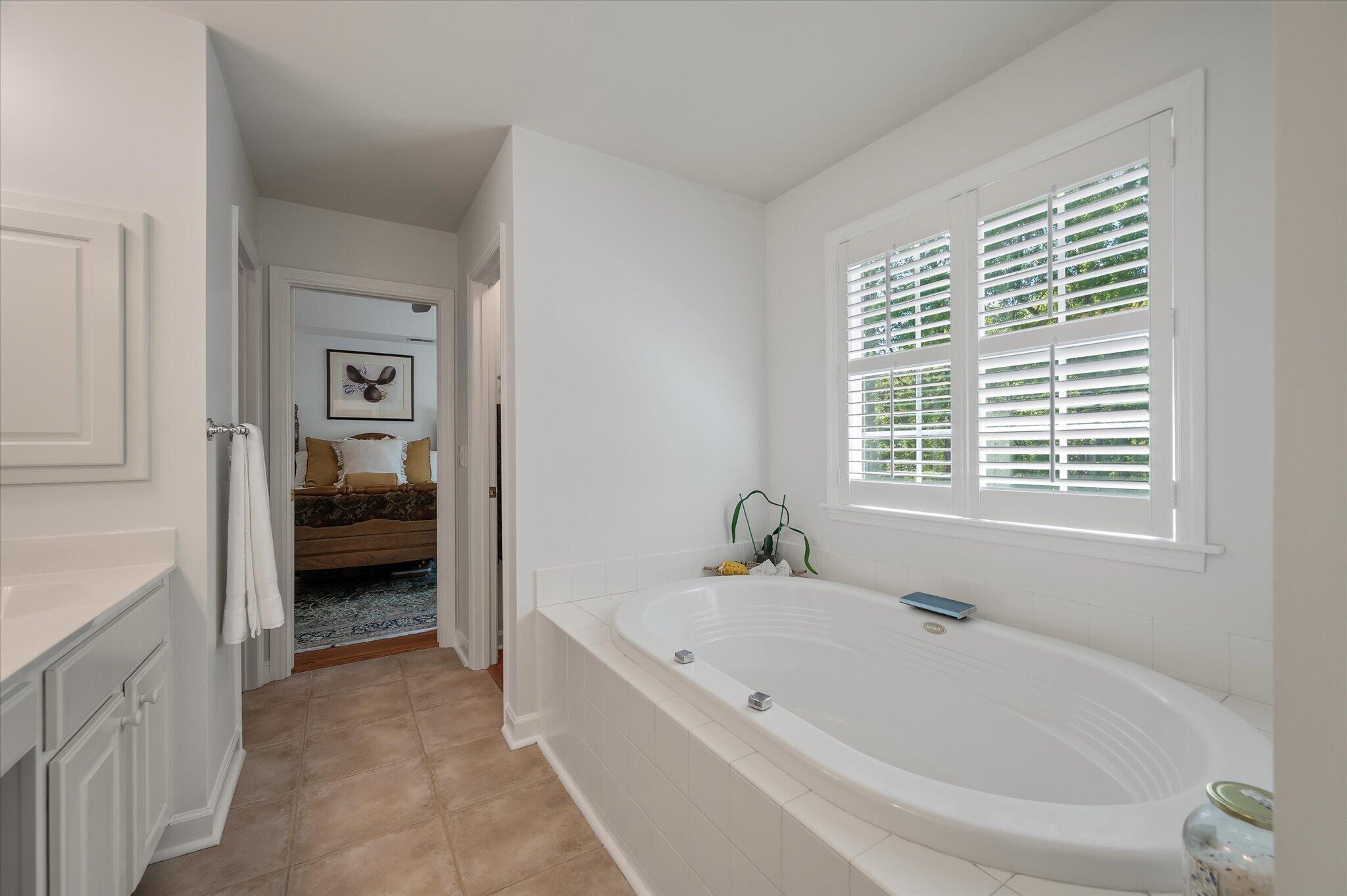 1516 Devol Street Mount Pleasant, SC 29466 - Photo 27 of 65 Primary Bathroom