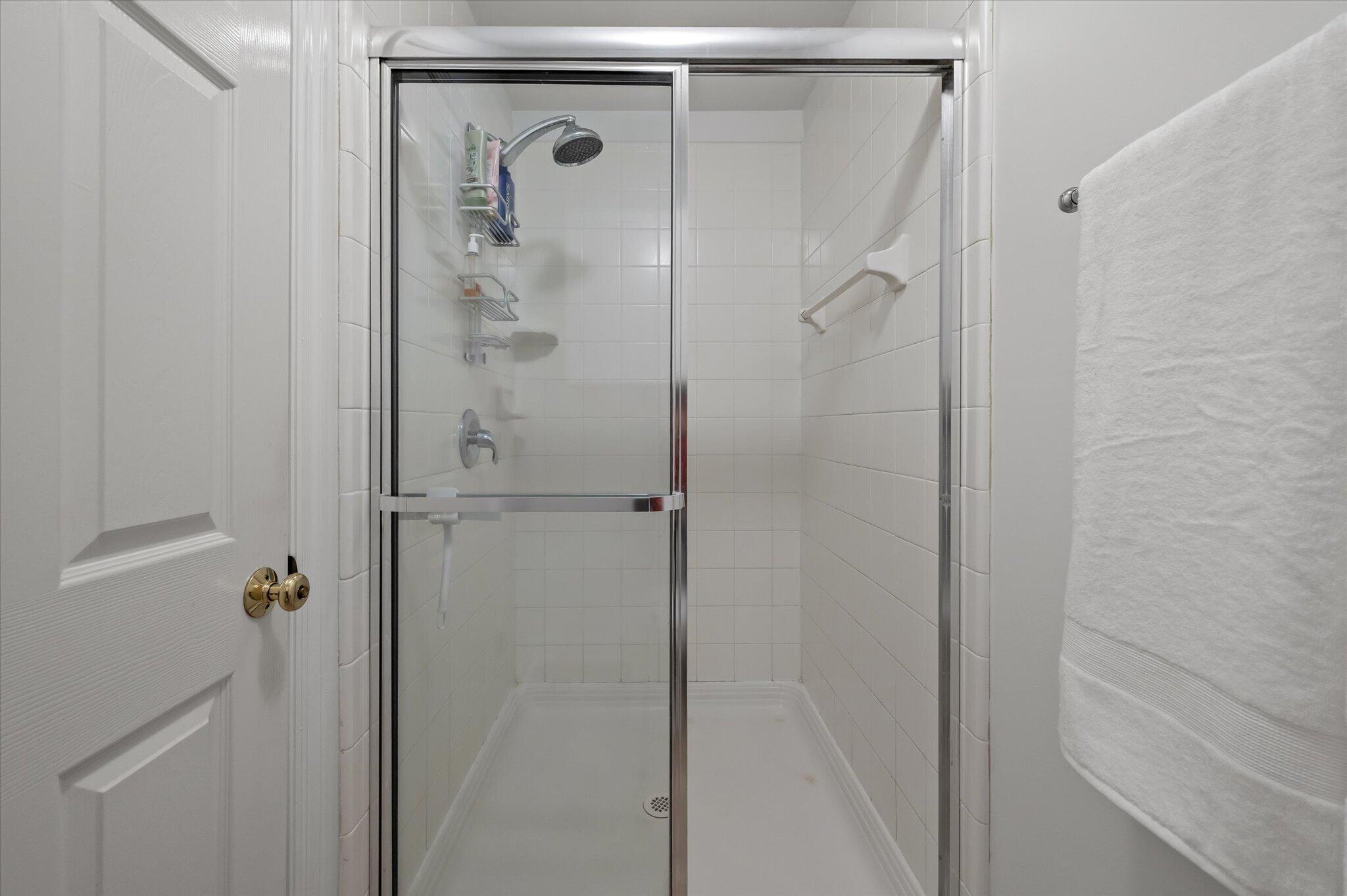 1516 Devol Street Mount Pleasant, SC 29466 - Photo 29 of 65 Primary Bathroom