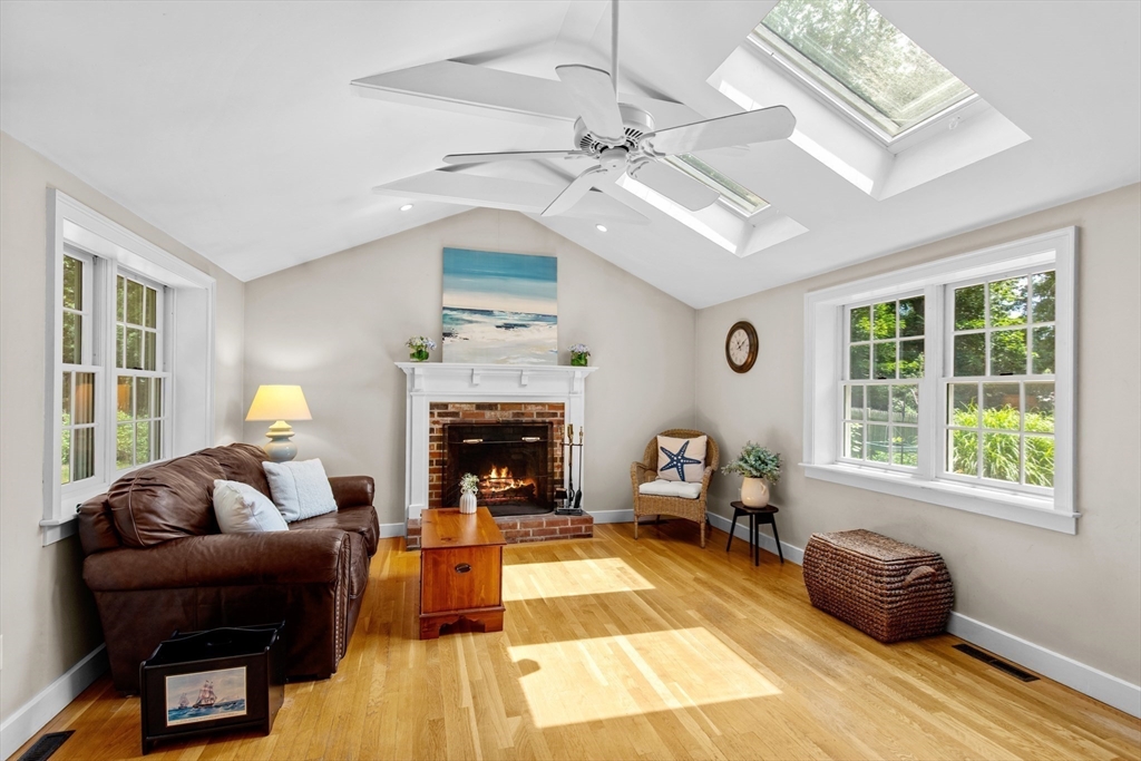 9 Hoover Road Hingham, MA 02043 - Photo 17 of 27