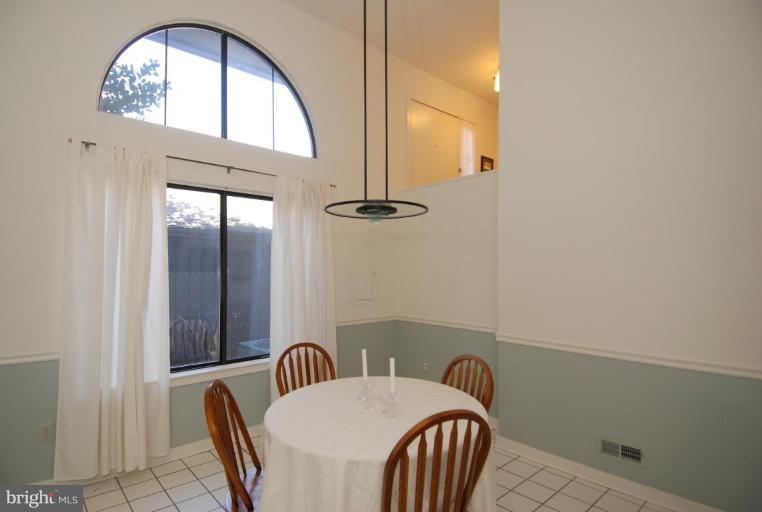 11113 Timberhead Court Reston, VA 20191 - Photo 4 of 16 Dining Room