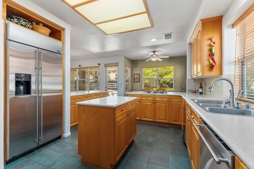 2445 Southern Oak Road Ramona, CA 92065 - Photo 6 of 60