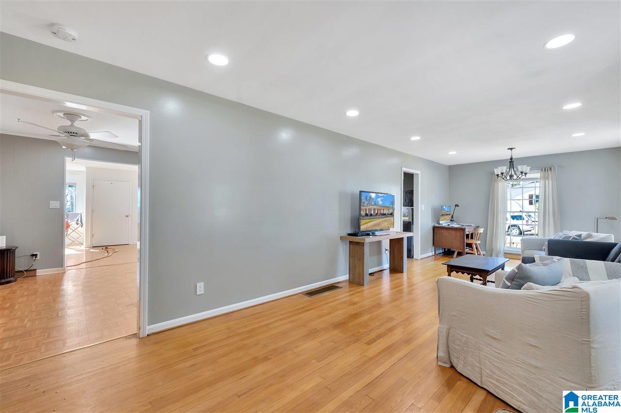 2023 Wedgewood Road Birmingham, AL 35216 - Photo 5 of 26