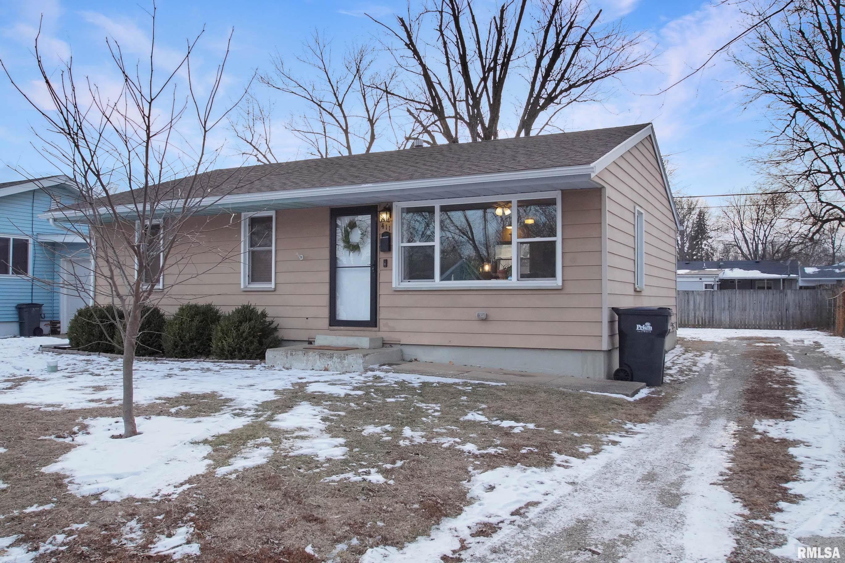 411 Capri Street Pekin, IL 61554 - Photo 2 of 19