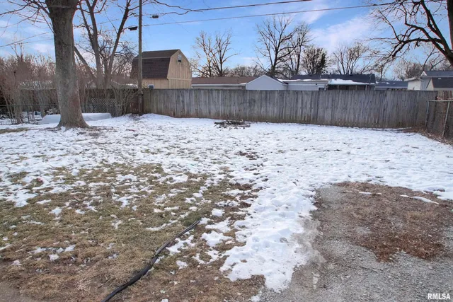 $129,900 | 411 Capri Street, Pekin, IL 61554