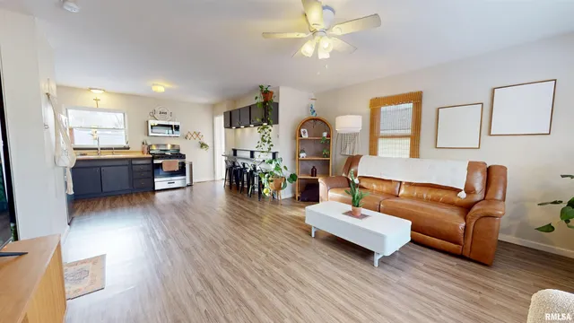 $129,900 | 411 Capri Street, Pekin, IL 61554