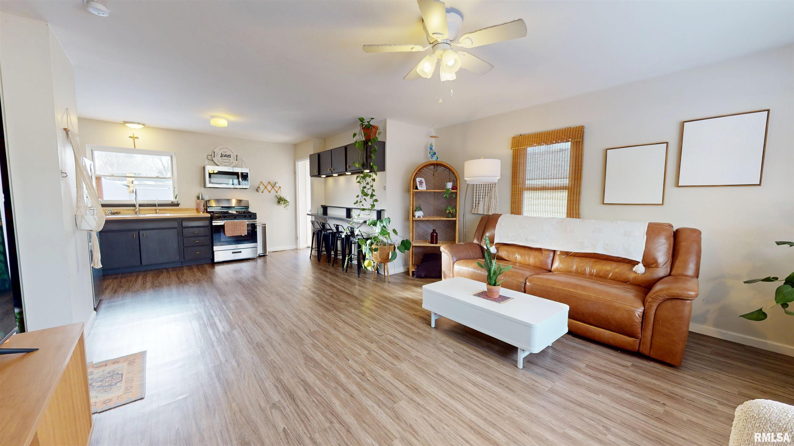 411 Capri Street Pekin, IL 61554 - Photo 6 of 19