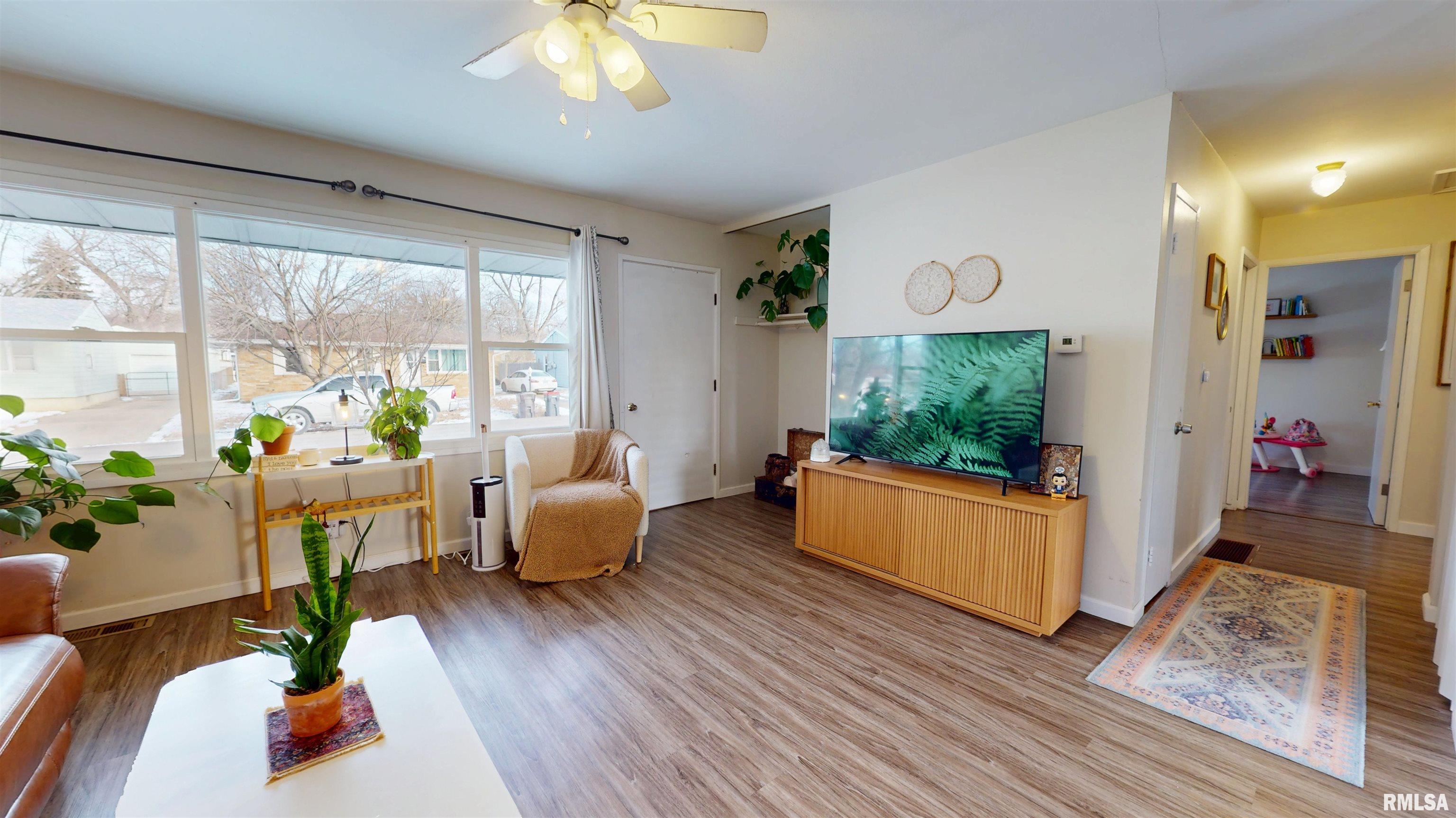 411 Capri Street Pekin, IL 61554 - Photo 8 of 19