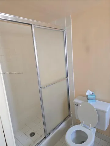 $1,750 | 609 Northeast 14th Avenue, Unit 701, Hallandale Beach, FL 33009