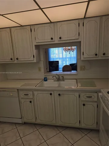 $1,750 | 609 Northeast 14th Avenue, Unit 701, Hallandale Beach, FL 33009