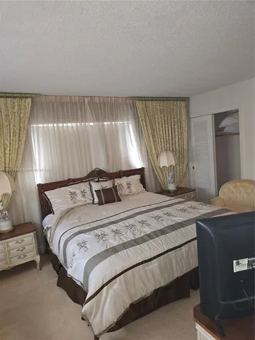 $1,750 | 609 Northeast 14th Avenue, Unit 701, Hallandale Beach, FL 33009