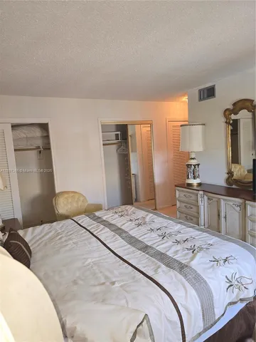 $1,750 | 609 Northeast 14th Avenue, Unit 701, Hallandale Beach, FL 33009