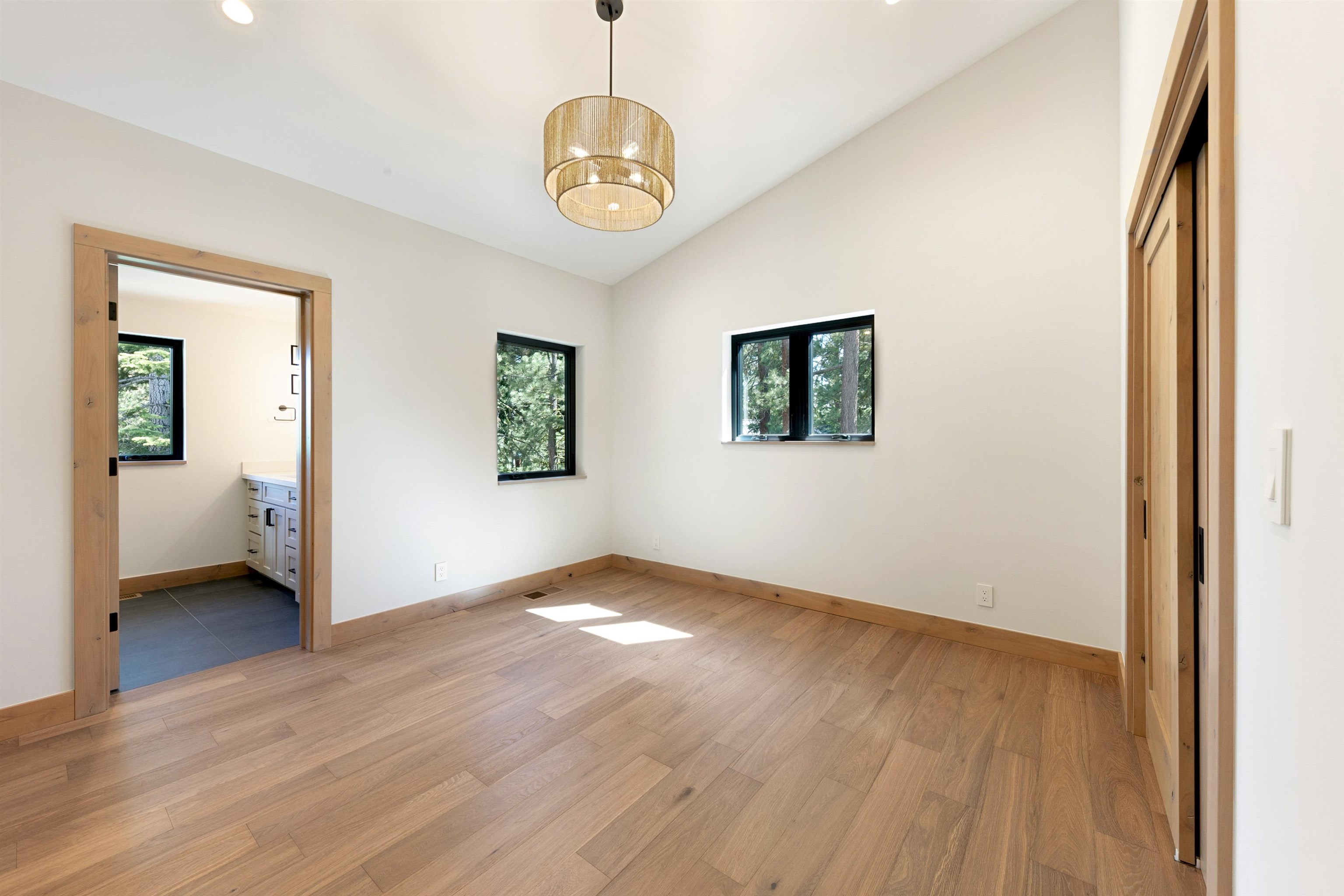 11514 Kitzbuhel Road Truckee, CA 96161 - Photo 15 of 28