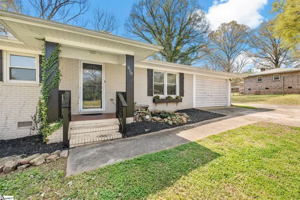 $299,500 | 210 Ligon Drive, Anderson, SC 29621