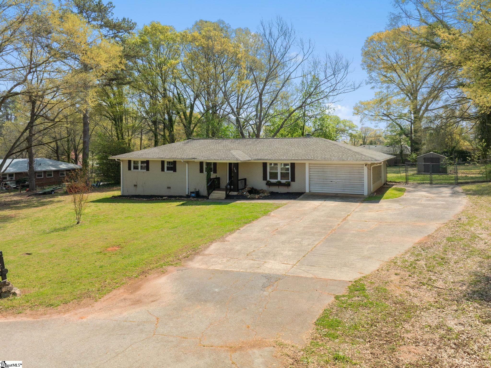 210 Ligon Drive Anderson, SC 29621 - Photo 4 of 38 Gallery Image 4