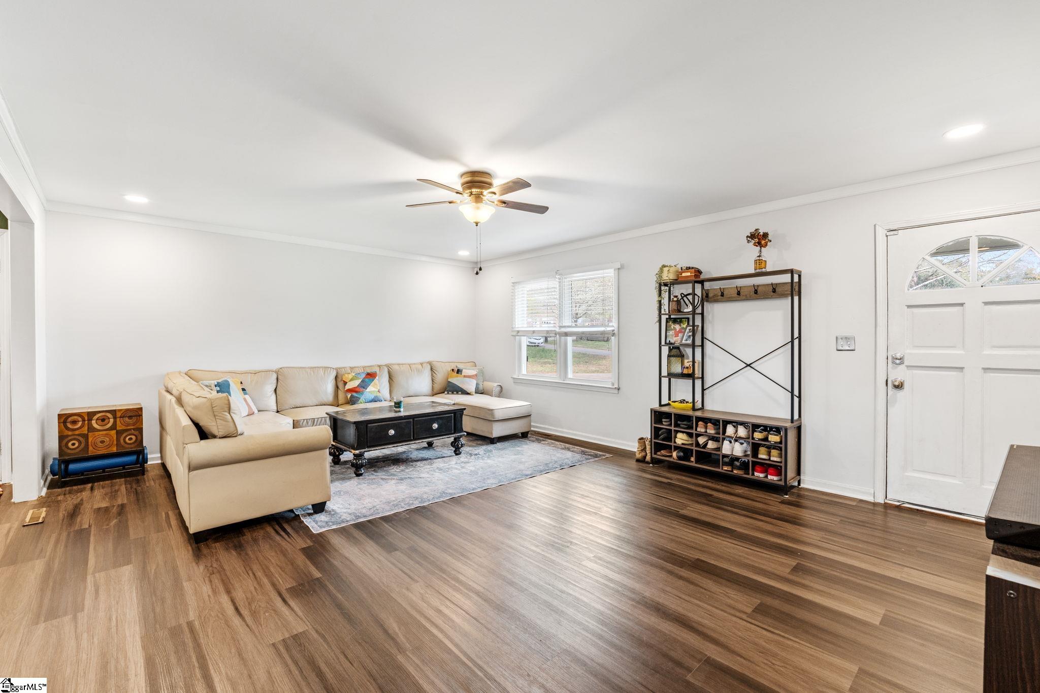 210 Ligon Drive Anderson, SC 29621 - Photo 7 of 38 Gallery Image 7