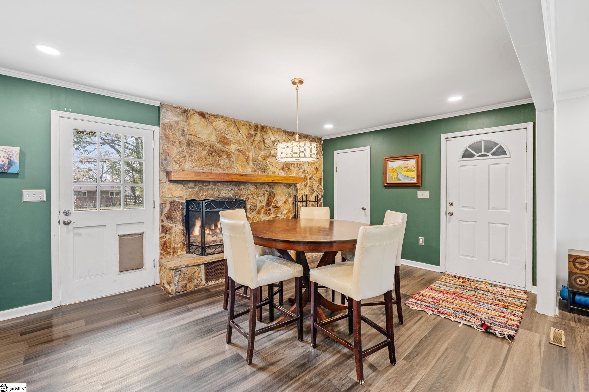 210 Ligon Drive Anderson, SC 29621 - Photo 8 of 38