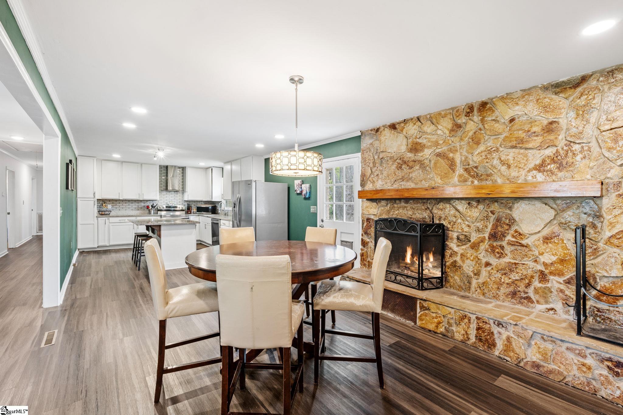 210 Ligon Drive Anderson, SC 29621 - Photo 9 of 38