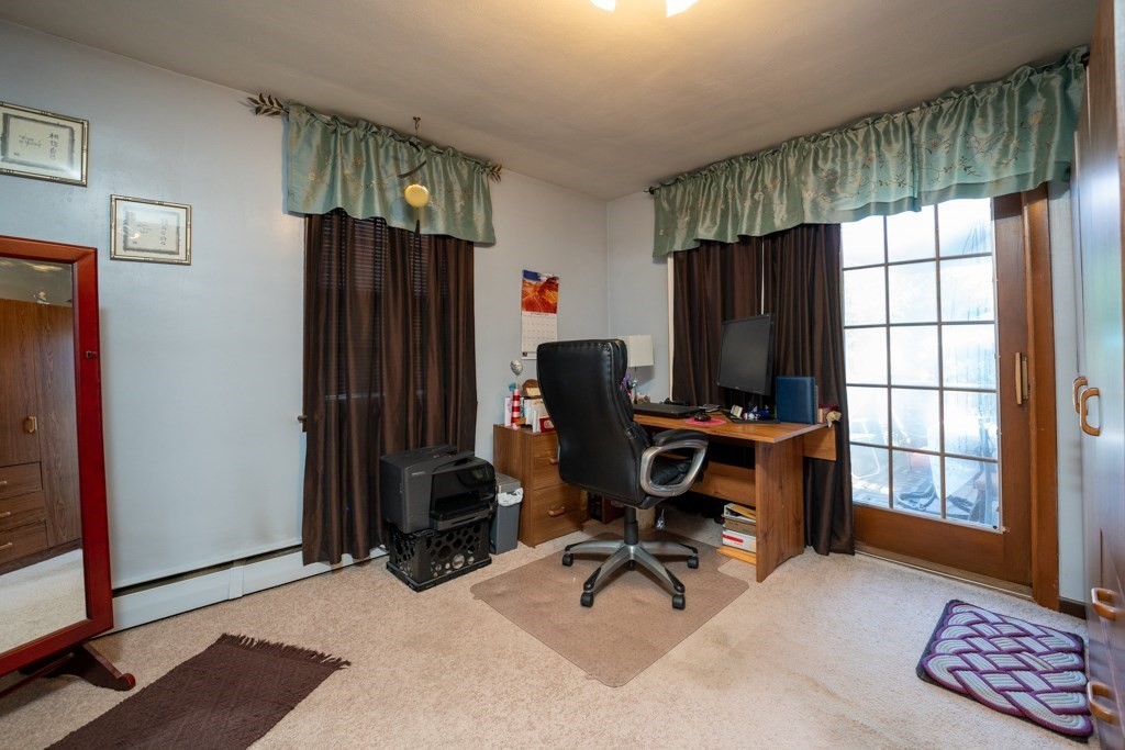 197 Shawmut Street Springfield, MA 01108 - Photo 13 of 37