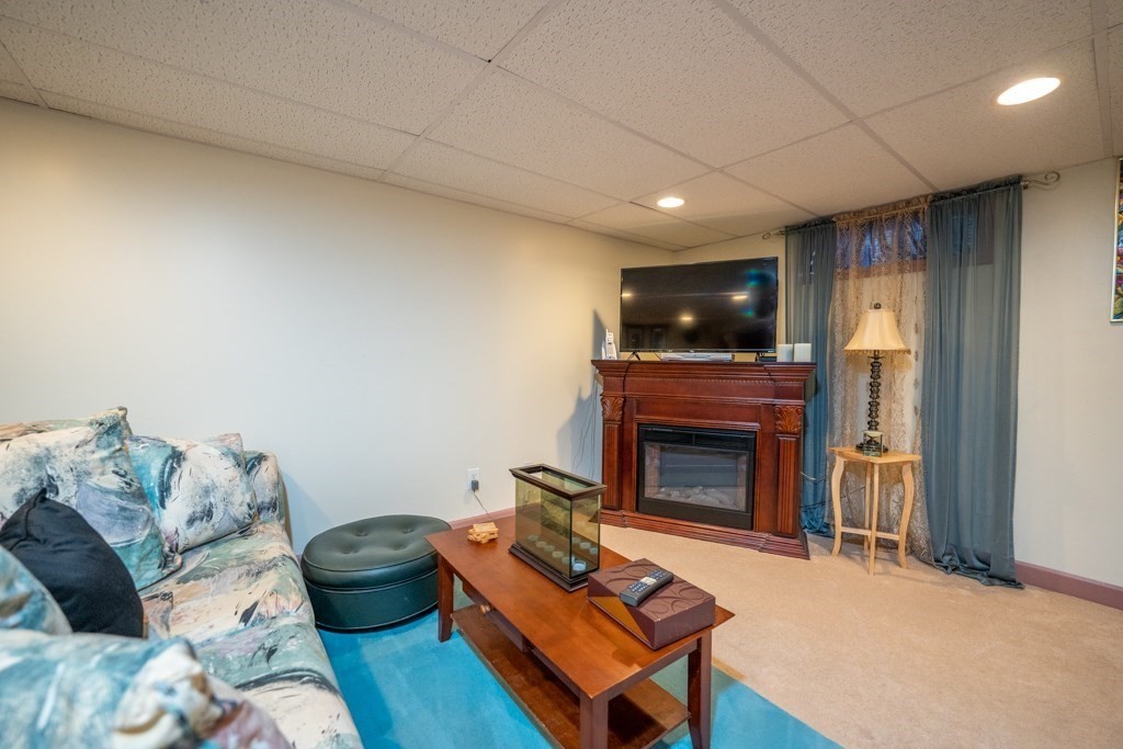 197 Shawmut Street Springfield, MA 01108 - Photo 21 of 37
