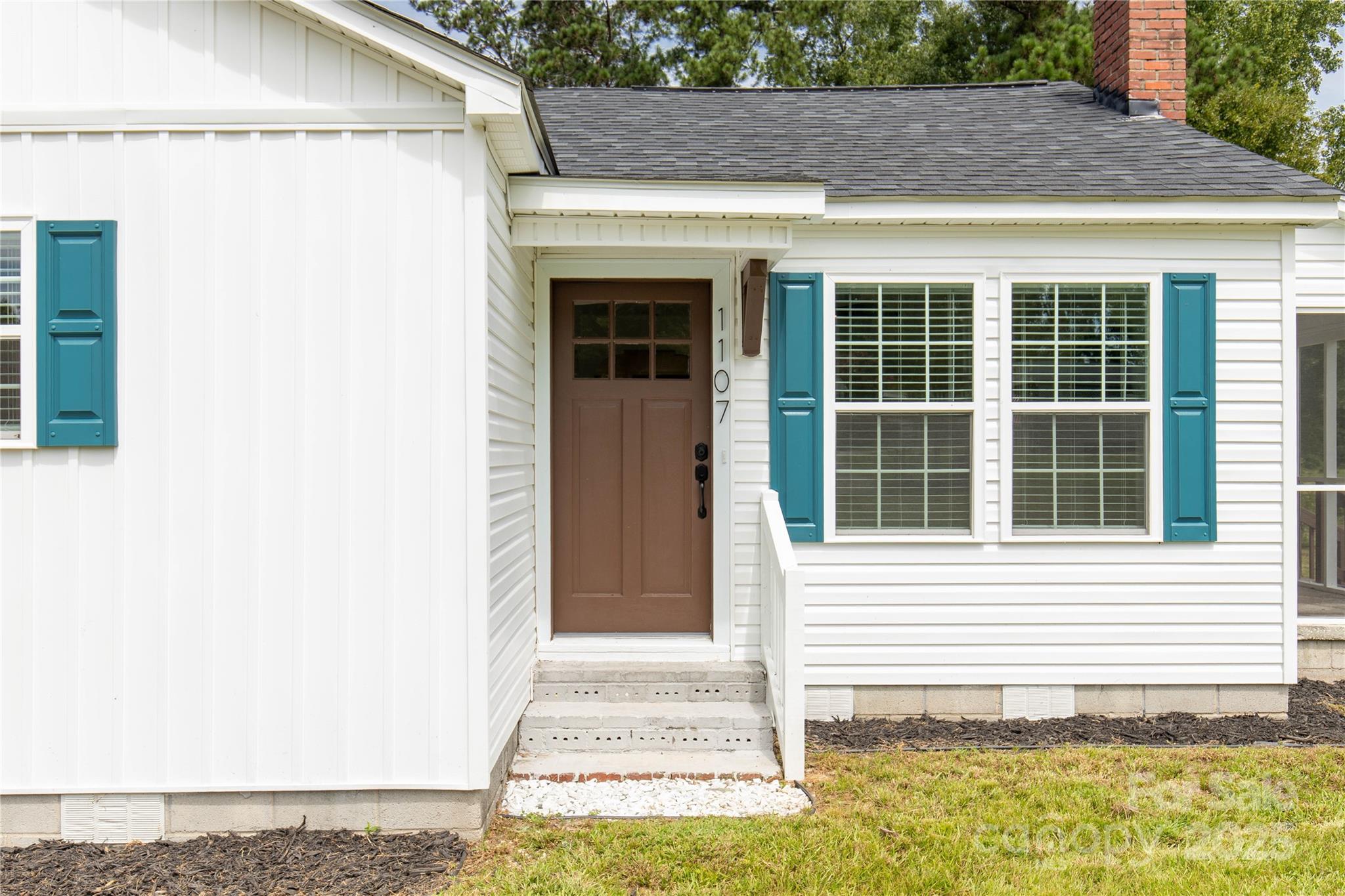 1107 East Doc Garris Road Lancaster, SC 29720 - Photo 3 of 32 Gallery Image 3