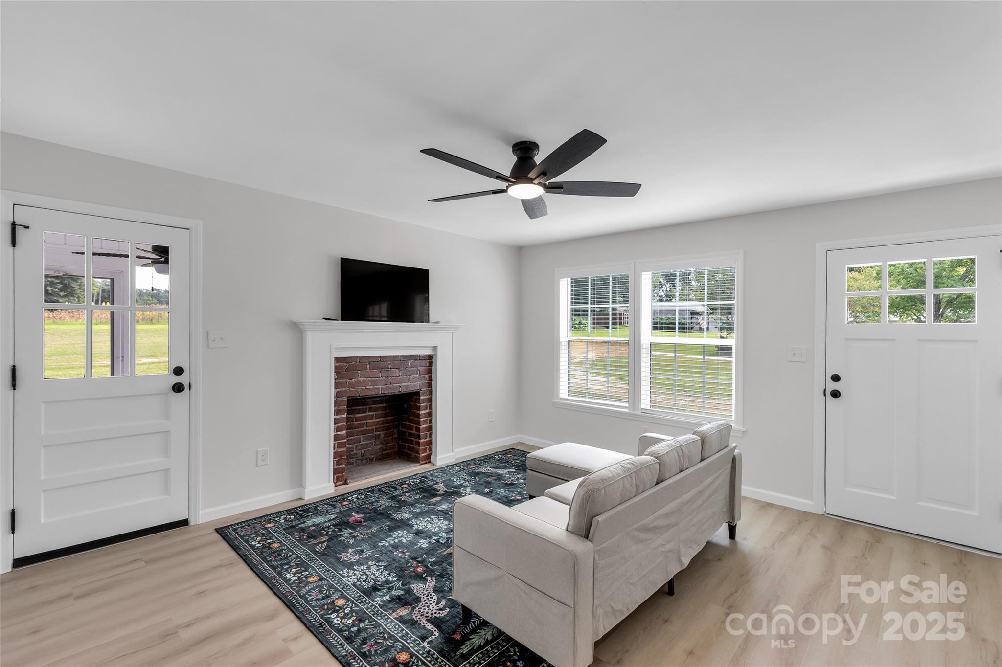 1107 East Doc Garris Road Lancaster, SC 29720 - Photo 5 of 32 Gallery Image 5