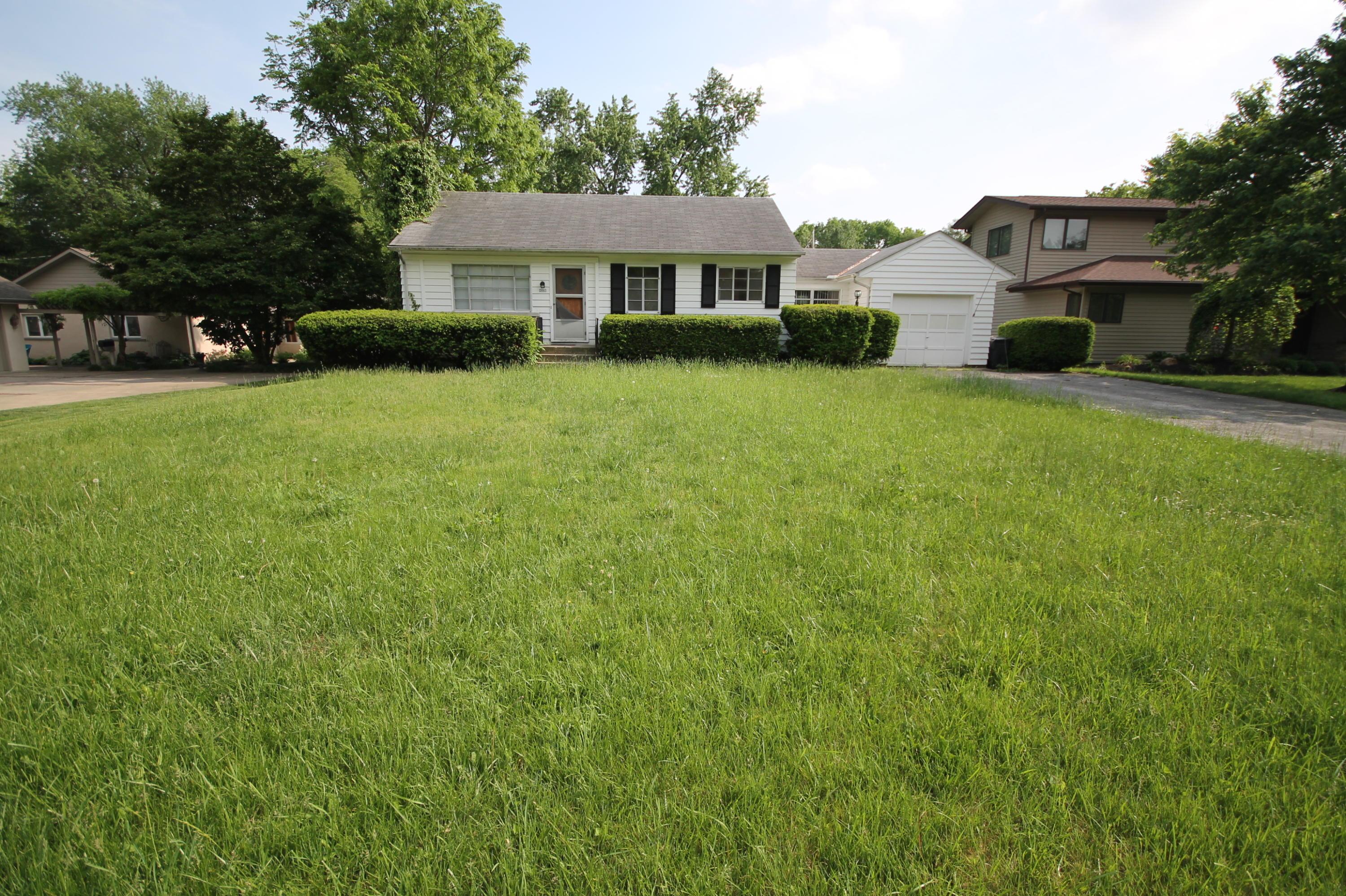 2845 Zollinger Road Columbus, OH 43221 - Photo 1 of 32 Gallery Image 1