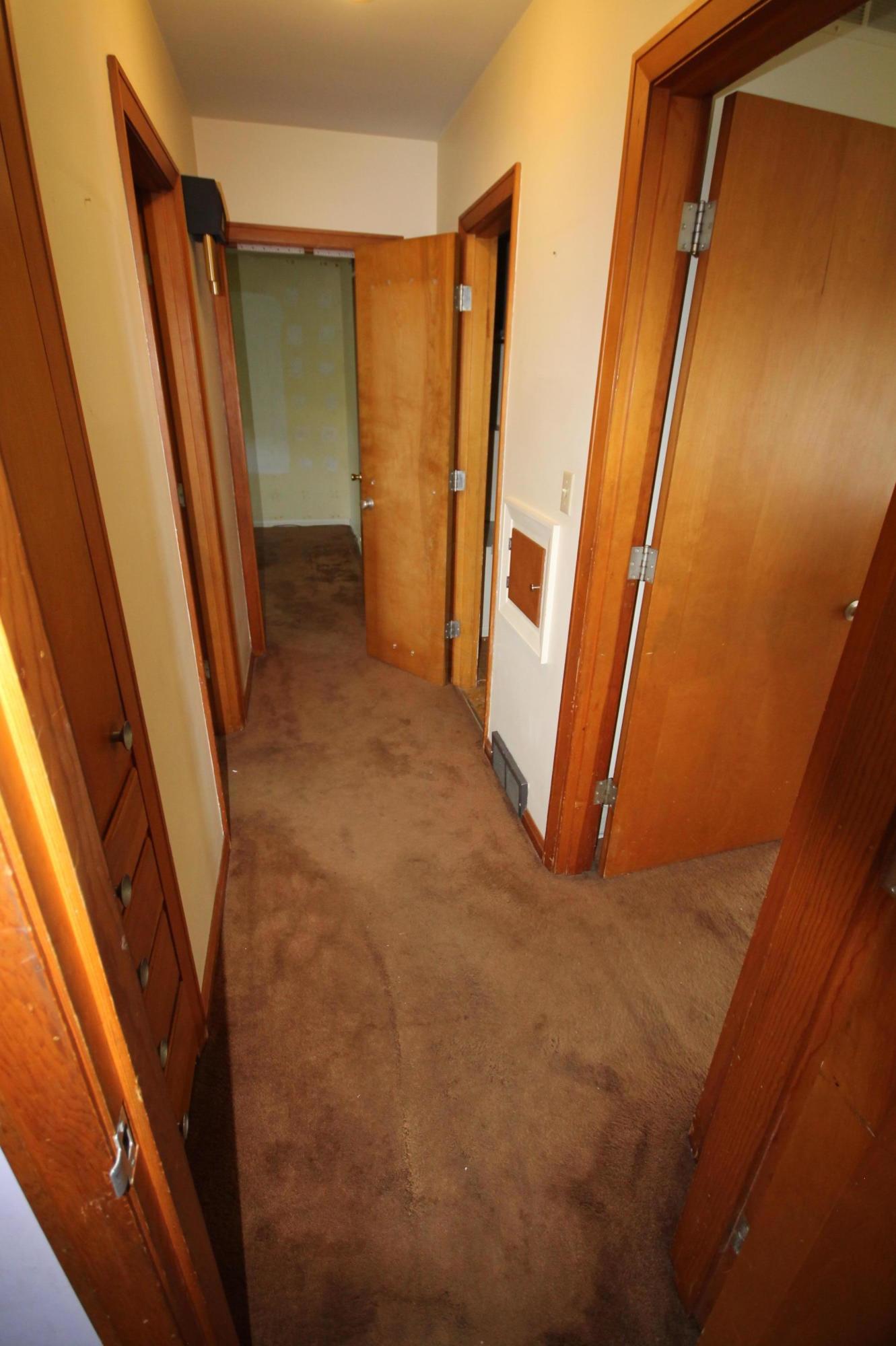 2845 Zollinger Road Columbus, OH 43221 - Photo 6 of 32 Gallery Image 6