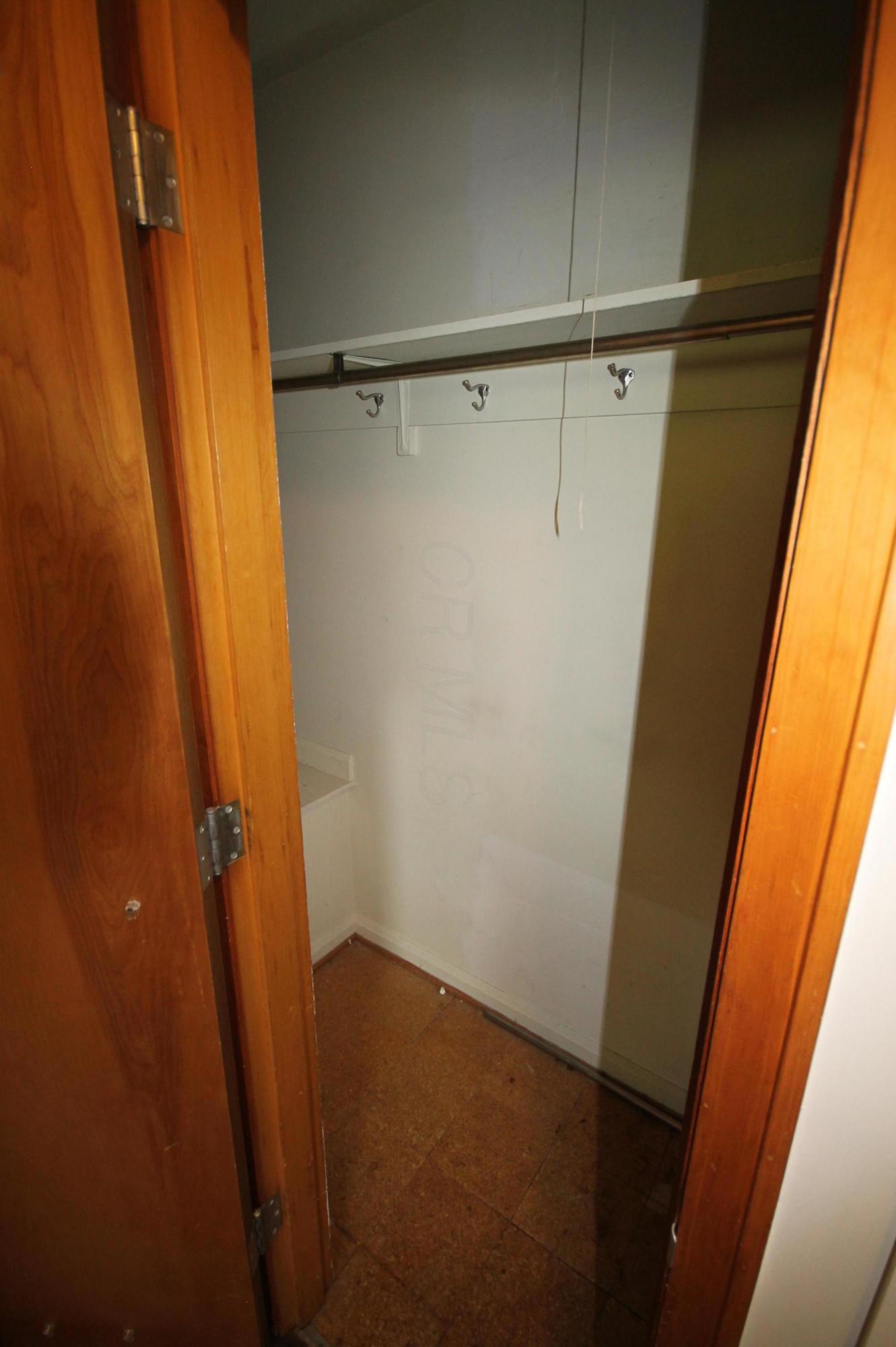 2845 Zollinger Road Columbus, OH 43221 - Photo 10 of 32 Gallery Image 10