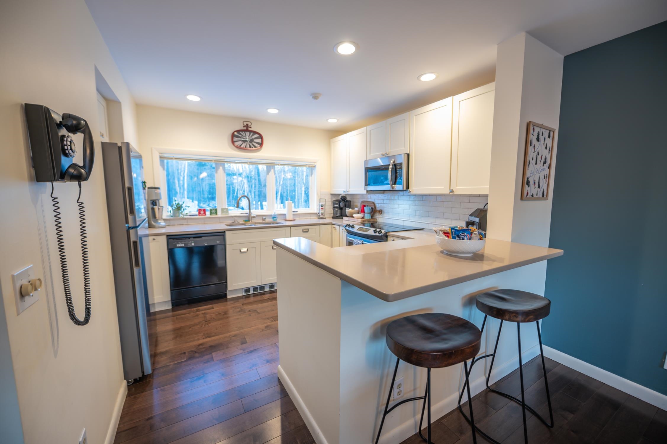 14 D Upper Handle Road West Dover, VT 05356 - Photo 5 of 17