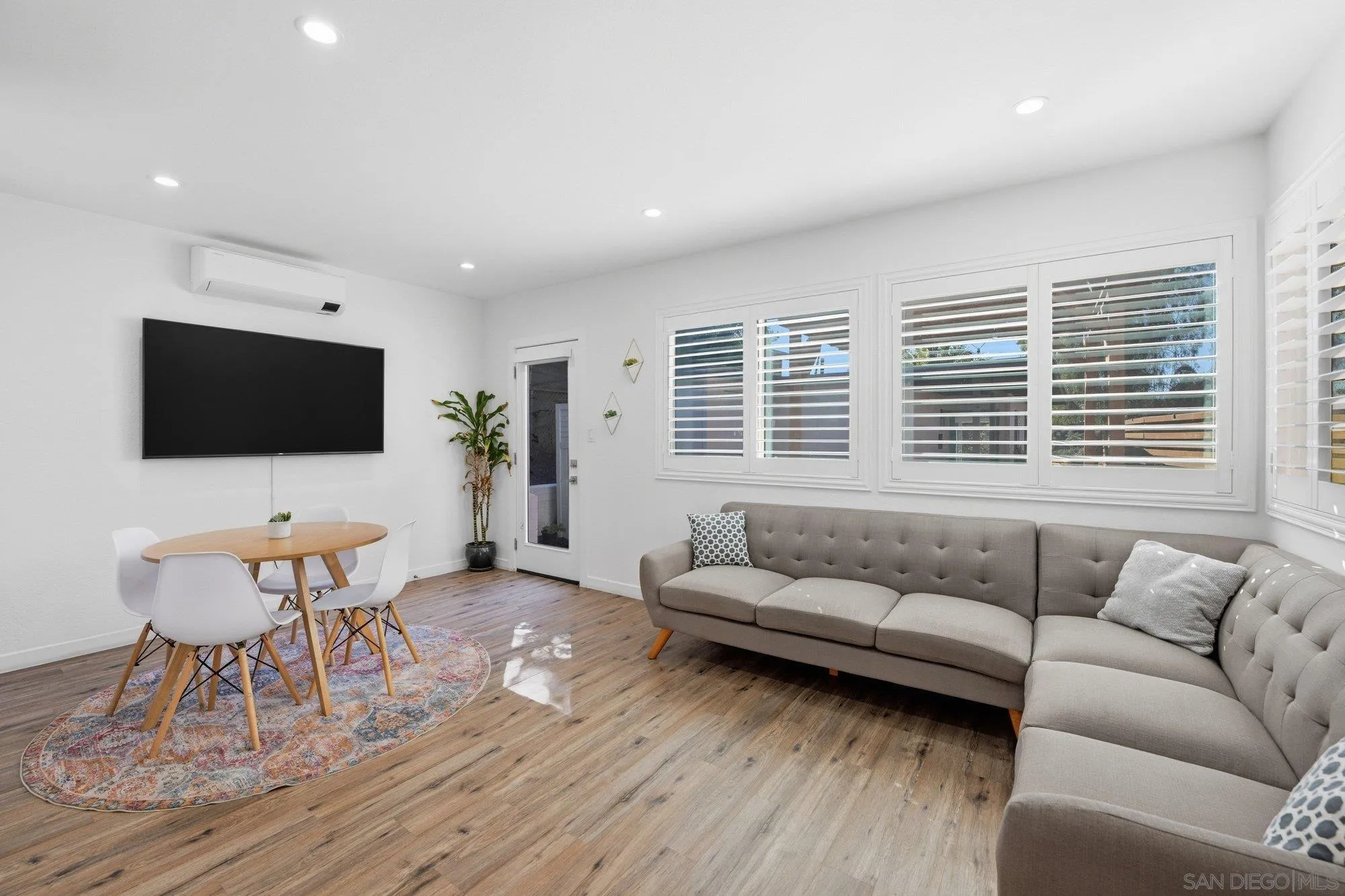2508 Rae Place National City, CA 91950 - Photo 4 of 35