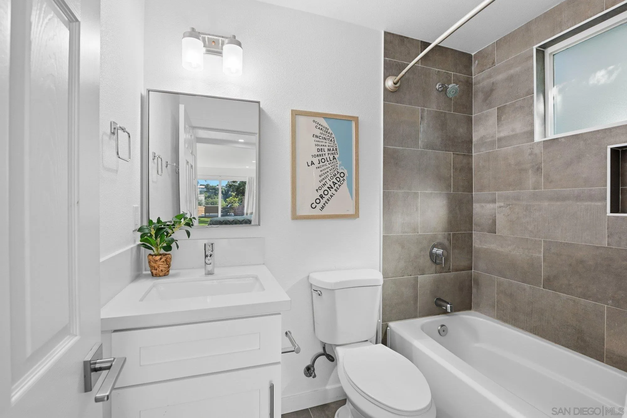 2508 Rae Place National City, CA 91950 - Photo 9 of 35