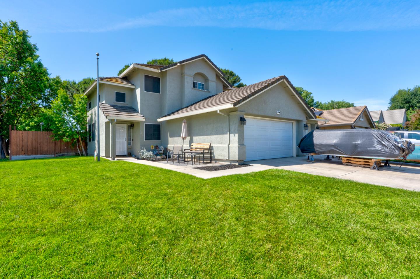725 McKinley Street Los Banos, CA 93635 - Photo 3 of 47