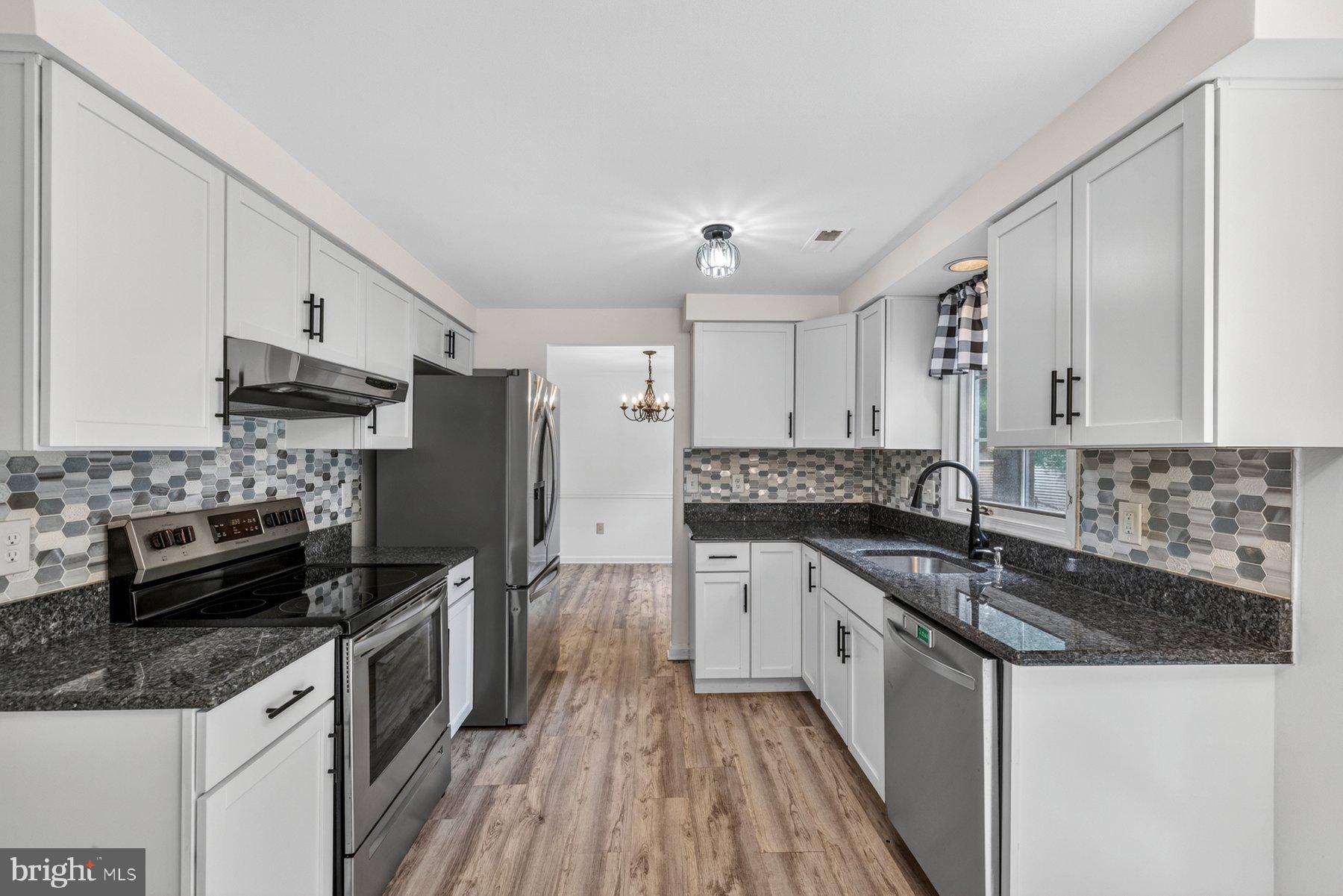 302 Spring Gate Court Mount Airy, MD 21771 - Photo 15 of 48