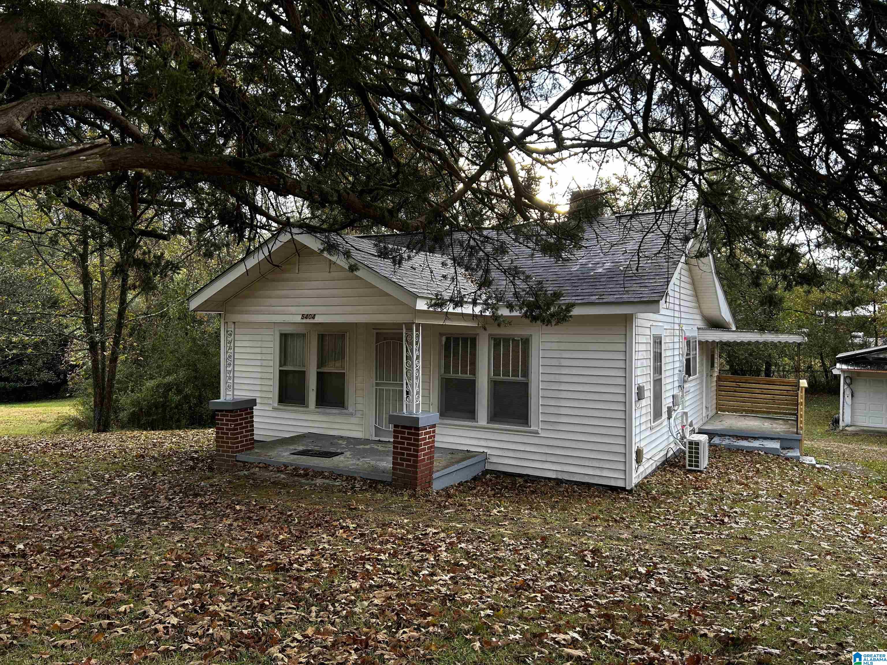5404 Saks Road Anniston, AL 36206 - Photo 1 of 8