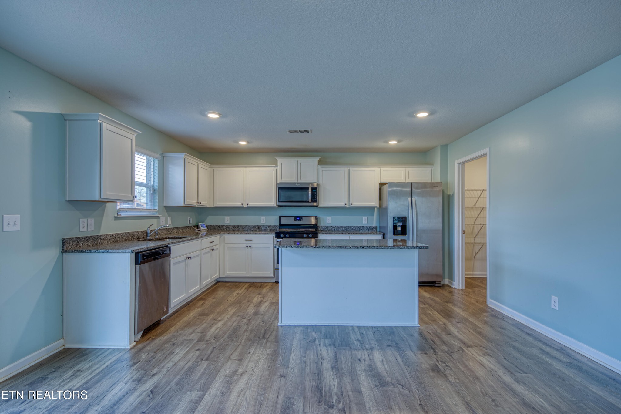 9313 Avian Forest Lane Heiskell, TN 37754 - Photo 8 of 32 Gallery Image 8