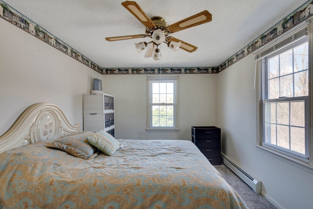 23 Vincent Circle Worcester, MA 01604 - Photo 15 of 38