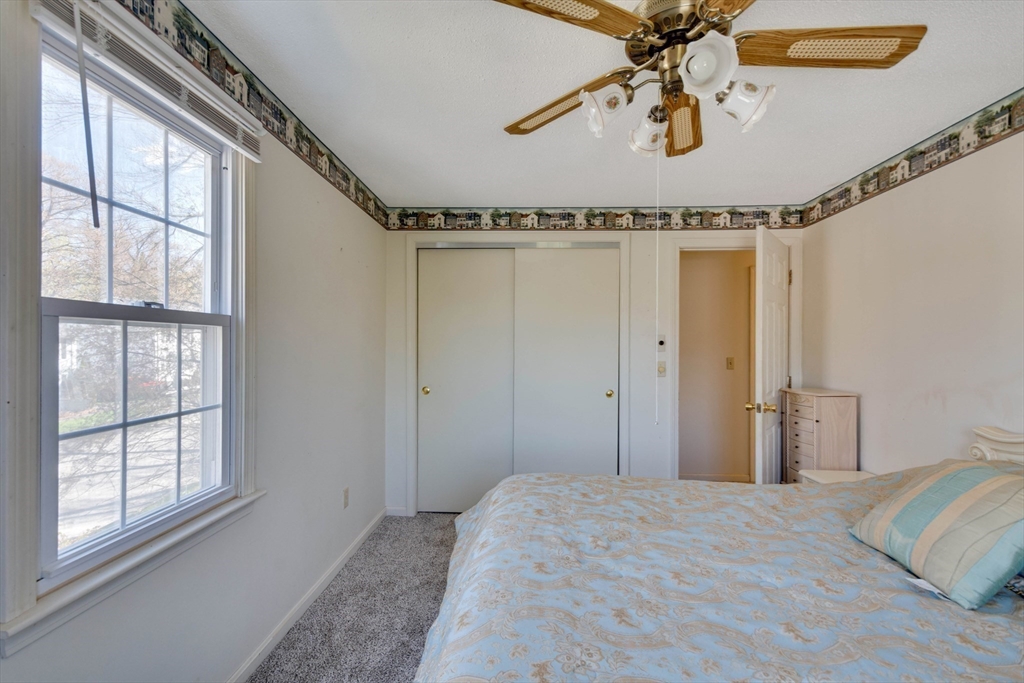 23 Vincent Circle Worcester, MA 01604 - Photo 16 of 38