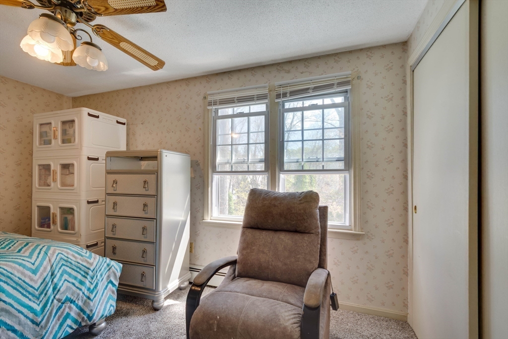 23 Vincent Circle Worcester, MA 01604 - Photo 19 of 38