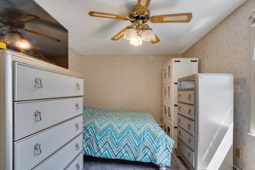 23 Vincent Circle Worcester, MA 01604 - Photo 20 of 38