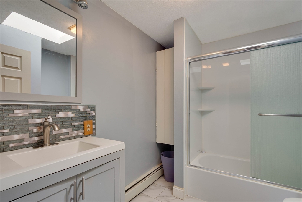 23 Vincent Circle Worcester, MA 01604 - Photo 21 of 38